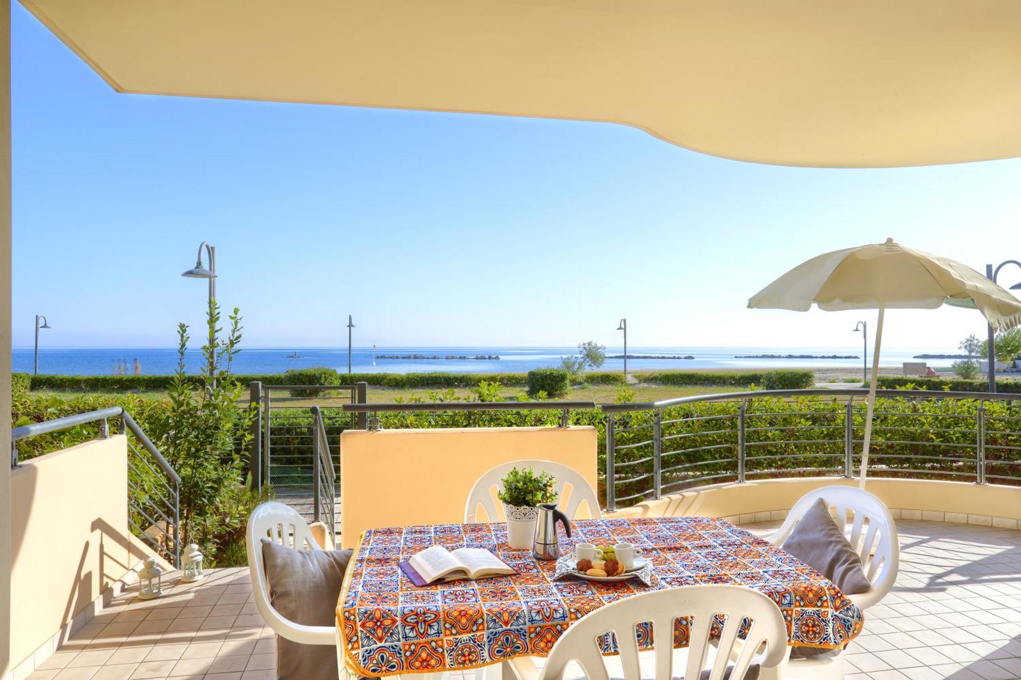 Mazzarosa Residence Roseto Degli Abruzzi Rum bild
